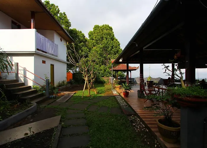 Adila Warung And Gasthof Munduk